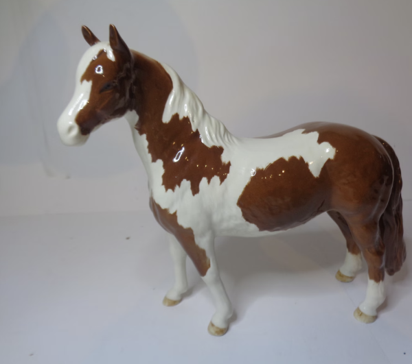 Skewbald Pinto Pony - Beswick Pottery